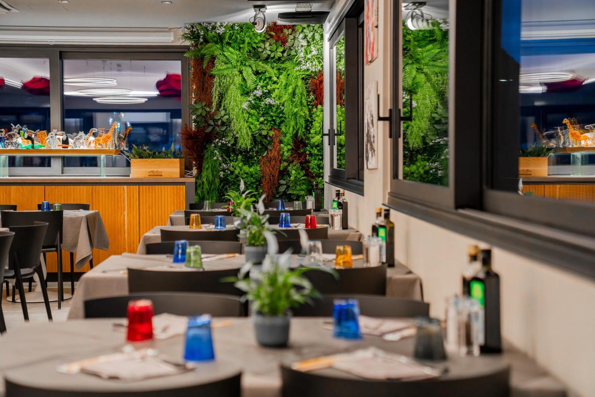 洛丽酒店 加尔达湖滨 外观 照片